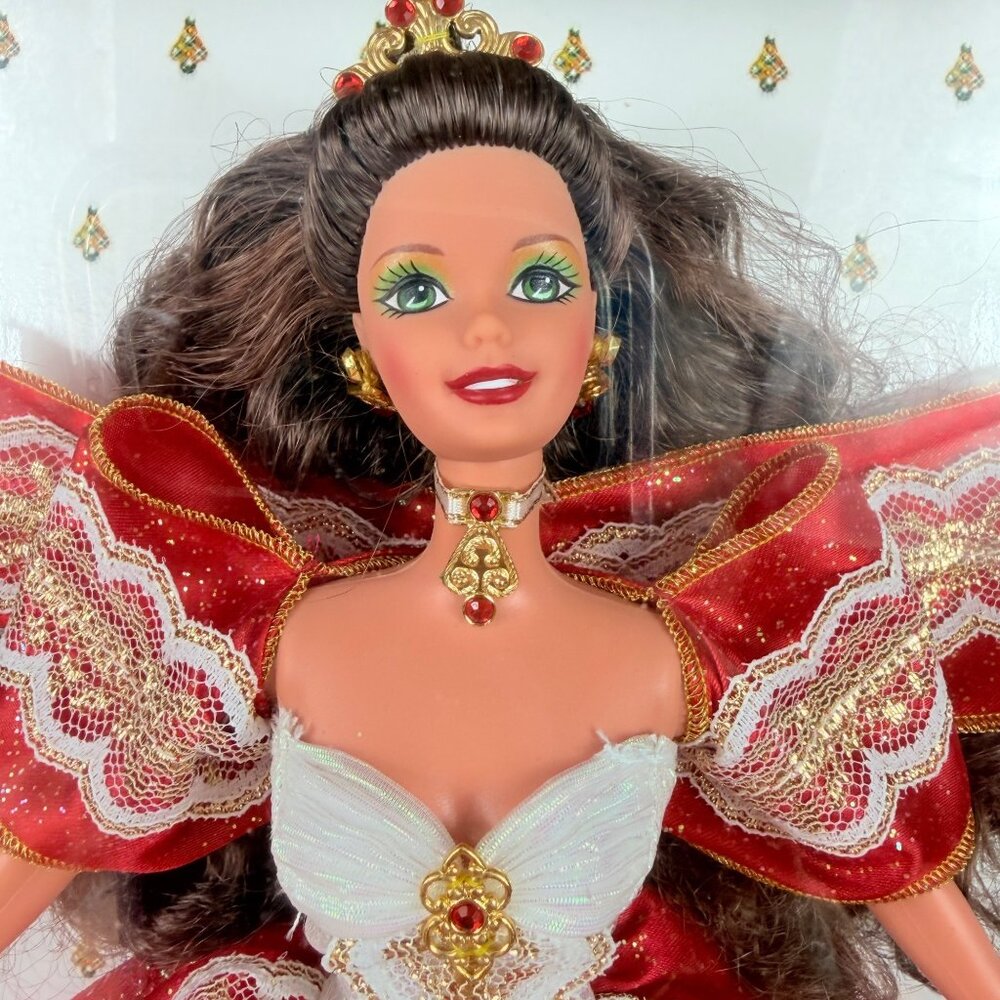 VTG 1996 Happy Holidays Barbie Special Edition NIB Christmas Doll Mattel - Picture 2 of 12